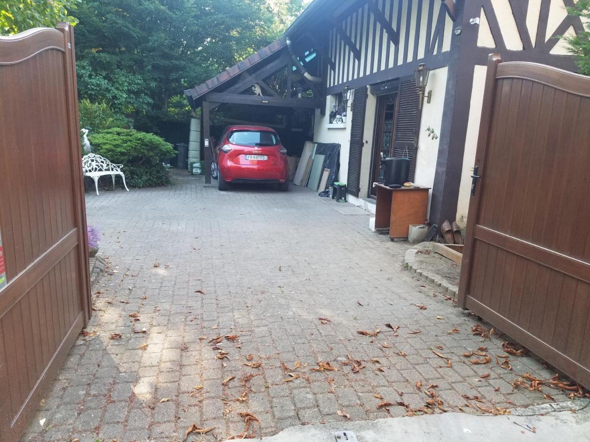 Normandy Cottage Gagny Zewnętrze zdjęcie